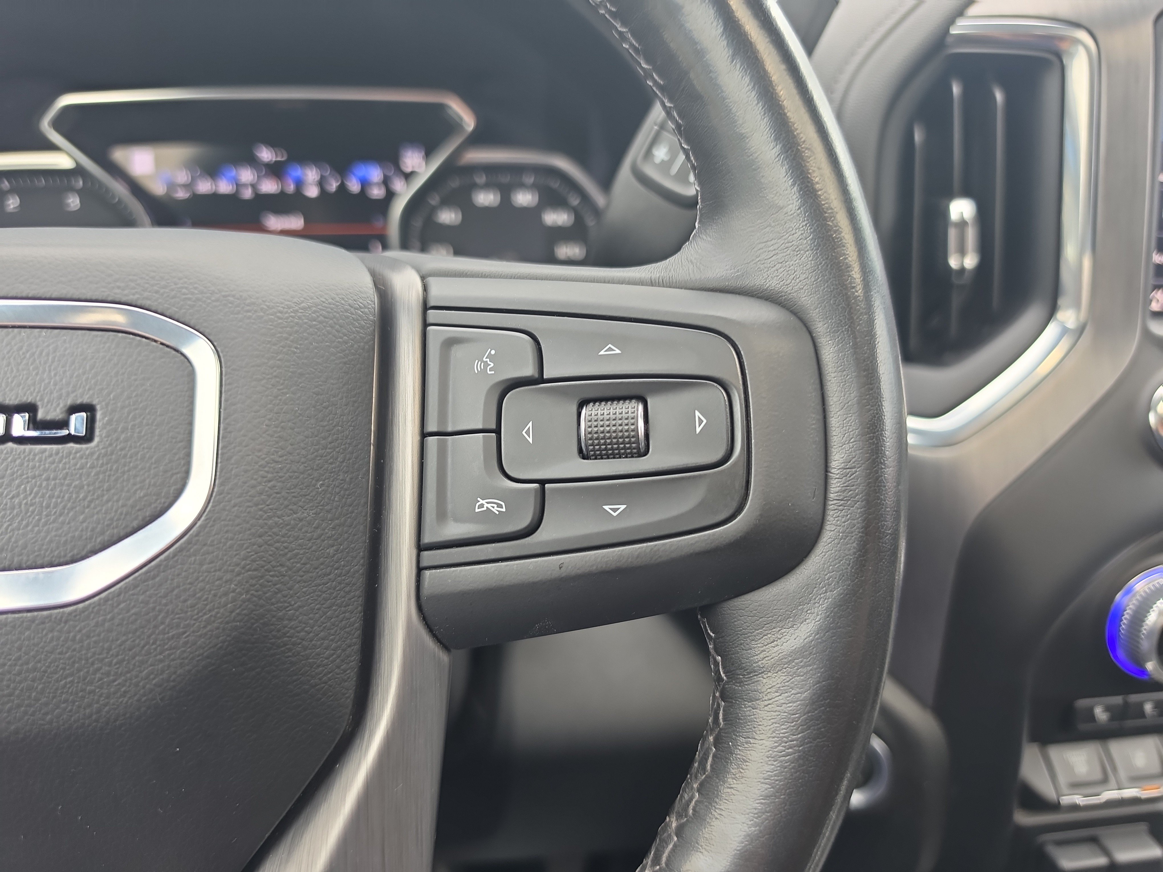 Used 2021 GMC Sierra 2500 Denali w/ Denali Ultimate Package AWD/4WD image 24