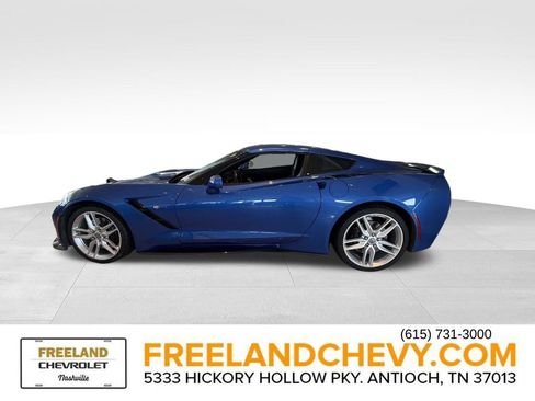 Used 2019 Chevrolet Corvette Stingray Coupe image 6