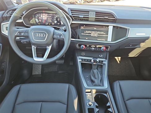 New 2025 Audi Q3 2.0T Premium image 14