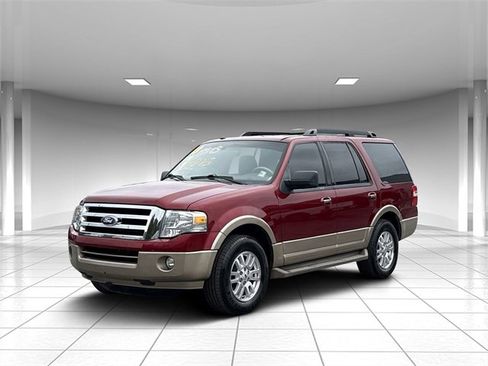 Used 2013 Ford Expedition XLT image 38