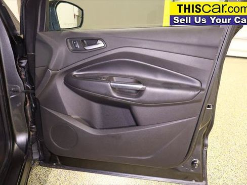 Used 2017 Ford Escape SE FWD image 34