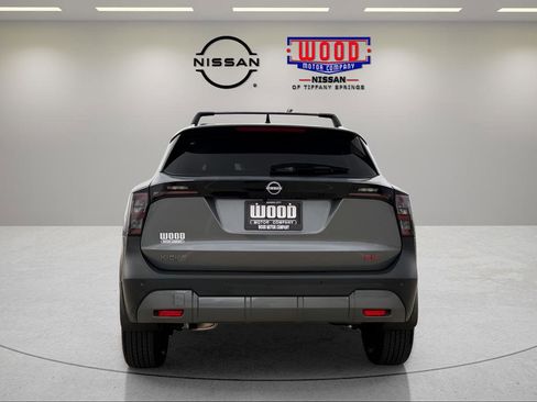 New 2026 Nissan Kicks SR w/ Cold Weather Package FWD image 4