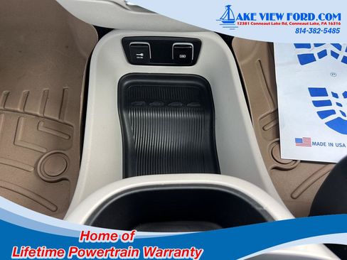 Used 2019 Chrysler Pacifica Touring-L Plus w/ Tire & Wheel Group FWD image 38