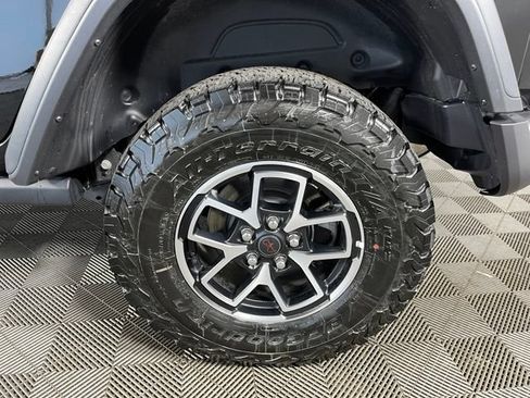 Used 2026 Jeep Wrangler Unlimited Rubicon AWD/4WD image 11
