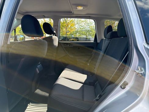 Used 2014 Subaru Forester 2.5i Premium w/ All-Weather Package AWD/4WD image 11
