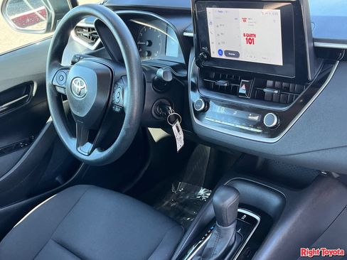 Certified 2025 Toyota Corolla LE FWD image 13