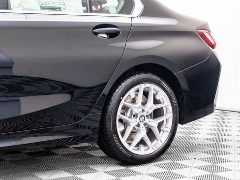 New 2025 BMW 330i xDrive Sedan w/ Convenience Package AWD/4WD image 34