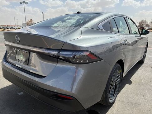 New 2026 Nissan Sentra SV FWD image 6