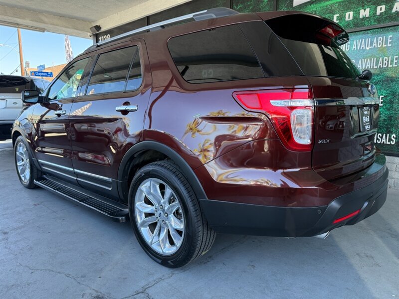 Used 2012 Ford Explorer XLT FWD image 4