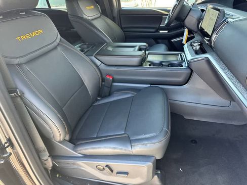 New 2025 Ford Expedition Tremor image 12