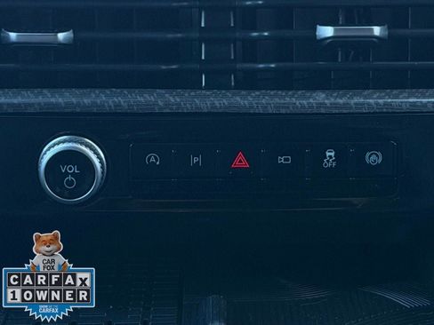 Used 2025 Ford Explorer Platinum image 17