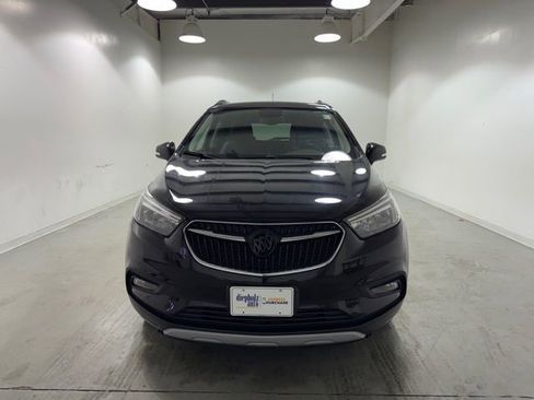 Used 2018 Buick Encore Sport Touring image 2