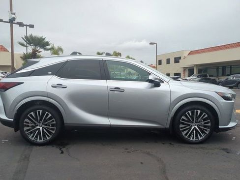 Used 2025 Lexus RX 350 w/ Convenience Package image 5