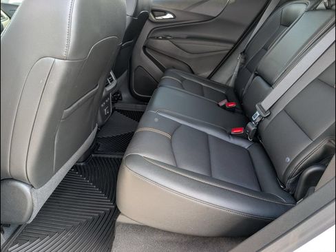 Used 2024 Chevrolet Equinox Premier FWD image 13