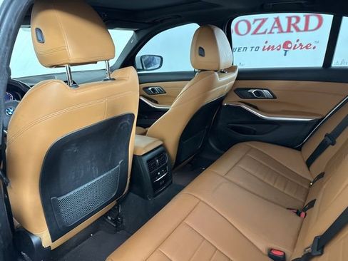 Used 2021 BMW 330i Sedan w/ Driving Assistance Package image 14