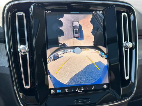 New 2025 Volvo XC40 B5 Ultra w/ Climate Package image 25