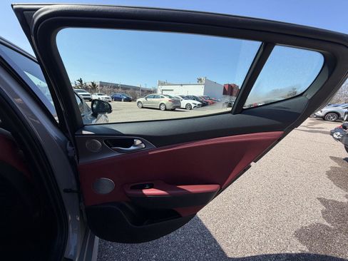 Used 2020 Kia Stinger GT1 image 29