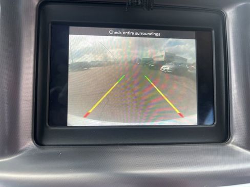 Used 2019 Dodge Charger SXT w/ Leather Interior Group image 9