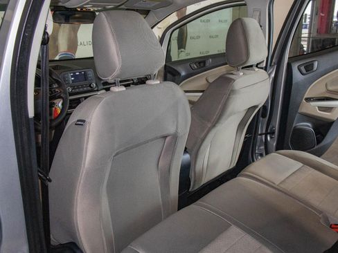 Used 2020 Ford EcoSport S image 9