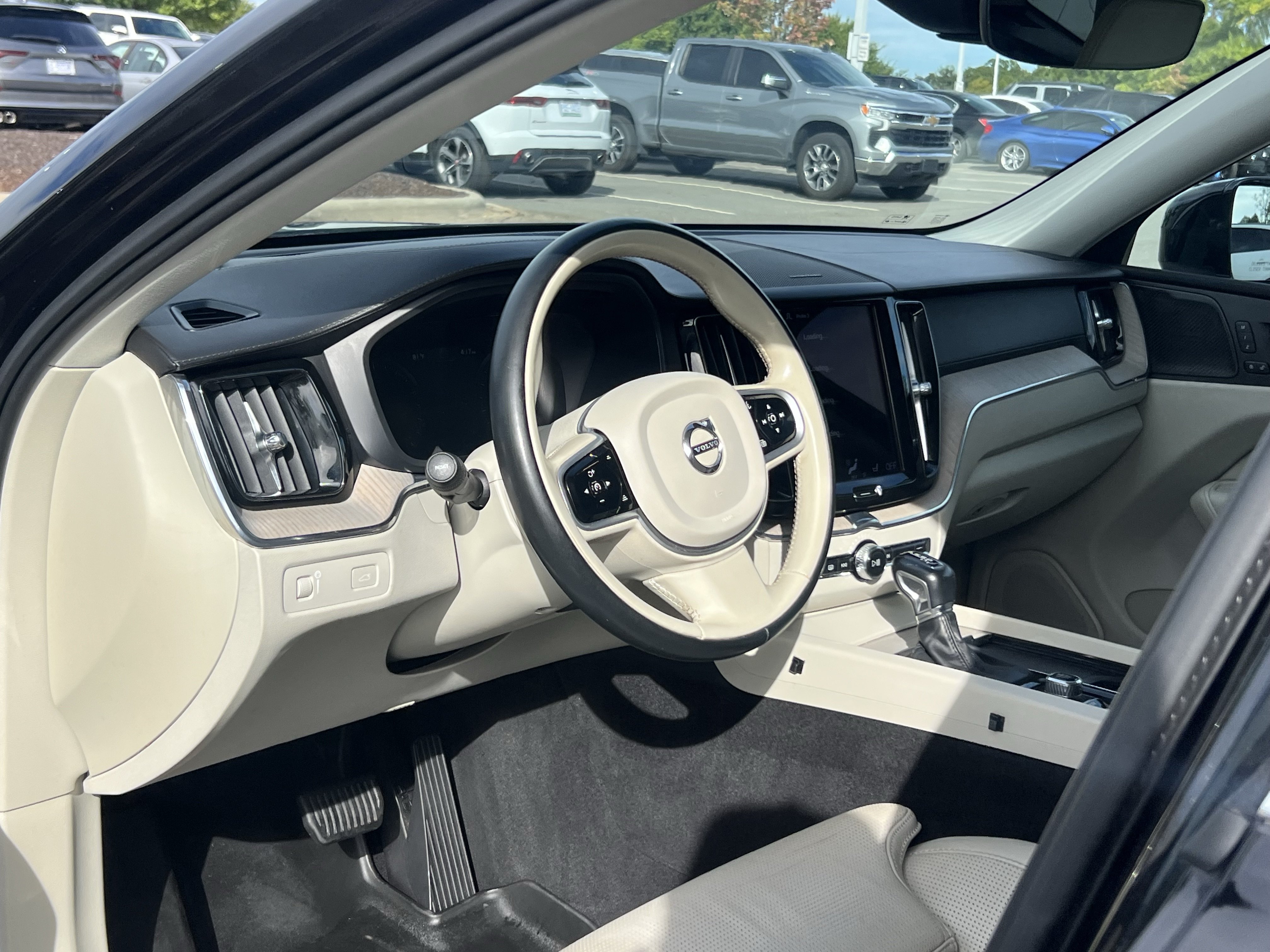 Used 2021 Volvo XC60 T6 Inscription w/ Protection Package Premier AWD/4WD image 19