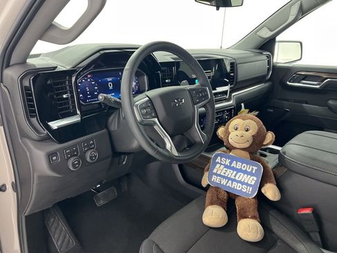 Used 2026 Chevrolet Silverado 1500 RST image 9