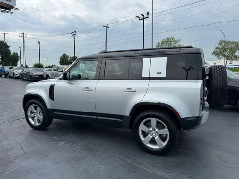 Used 2020 Land Rover Defender 110 First Edition AWD/4WD image 7