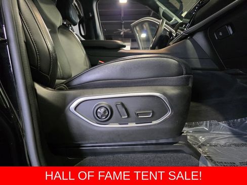 Used 2022 Jeep Wagoneer Series I AWD/4WD image 21