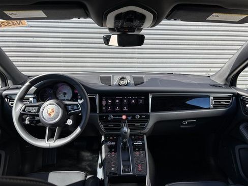 Certified 2026 Porsche Macan S AWD/4WD image 13