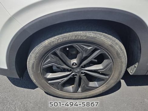 Used 2019 Hyundai Santa Fe AWD image 8