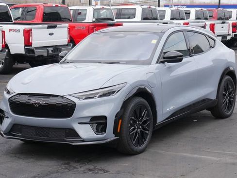 New 2026 Ford Mustang Mach-E Premium w/ Sport Appearance Package AWD/4WD image 9