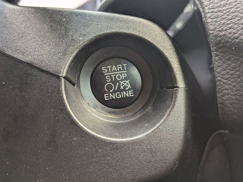 Used 2018 Jeep Compass Limited w/ Safe & Security Group AWD/4WD image 21