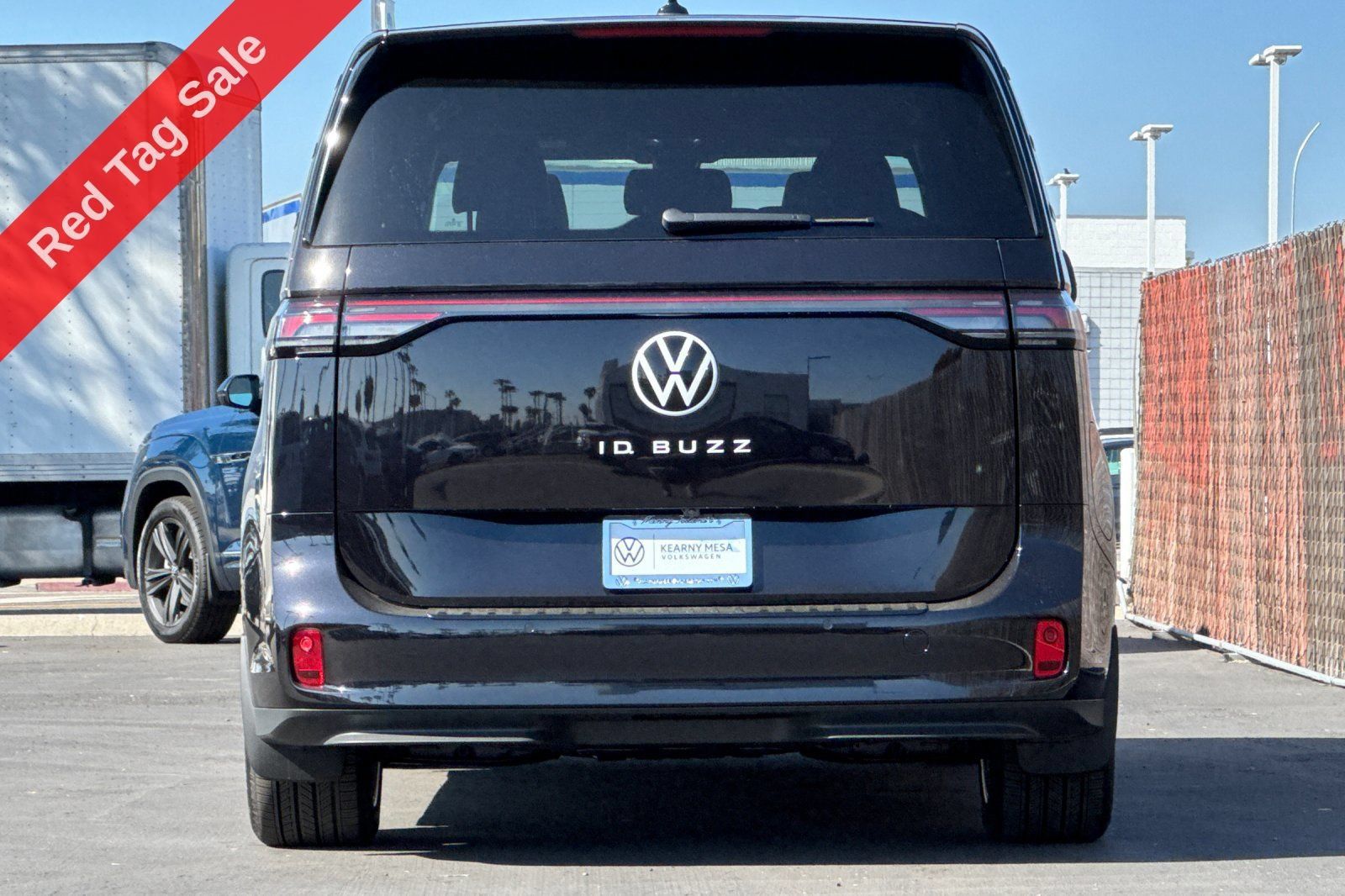 New 2025 Volkswagen ID. Buzz Pro S RWD image 6