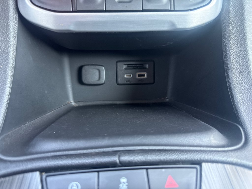 Used 2023 GMC Acadia SLT FWD image 27