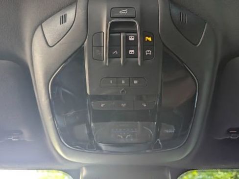 Used 2020 Maserati Ghibli S Q4 AWD/4WD image 36
