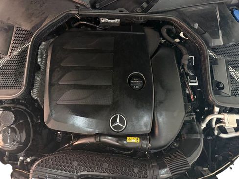 Used 2019 Mercedes-Benz C 300 C 300 image 32
