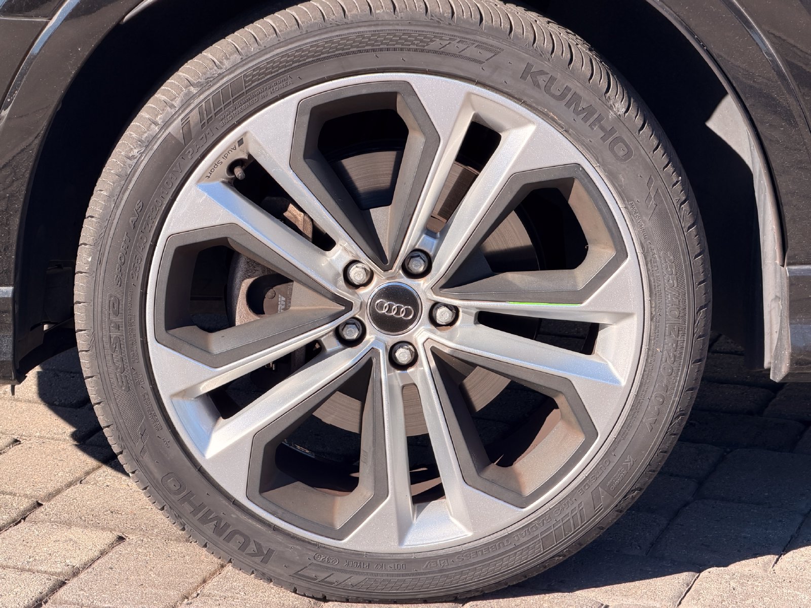 Used 2020 Audi Q3 2.0T Premium Plus w/ Premium Plus Package AWD/4WD image 13