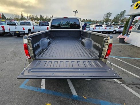 Used 2001 Ford F350 Lariat image 5