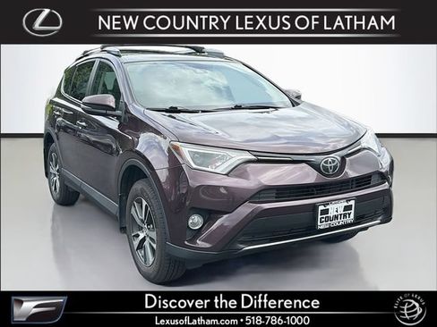 Used 2017 Toyota RAV4 XLE w/ Plus Extra Value Package AWD/4WD image 1