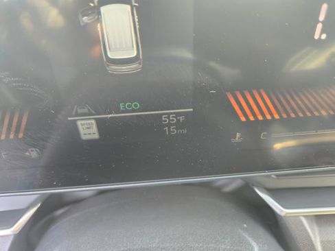 New 2026 Kia Carnival EX FWD image 3