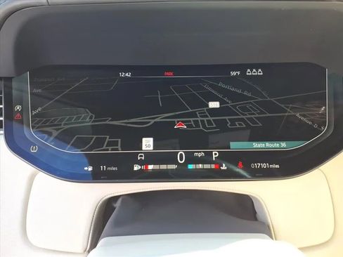 Used 2023 Land Rover Range Rover SE image 30