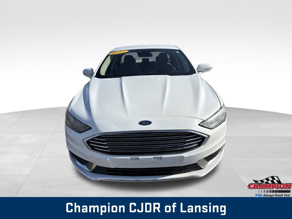 Used 2017 Ford Fusion SE FWD image 11