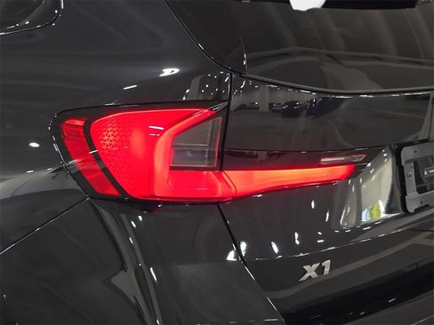 Used 2026 BMW X1 M35i w/ Technology Package image 31