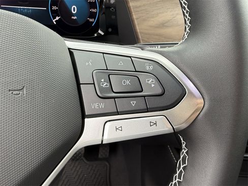 New 2026 Volkswagen Atlas SE image 15