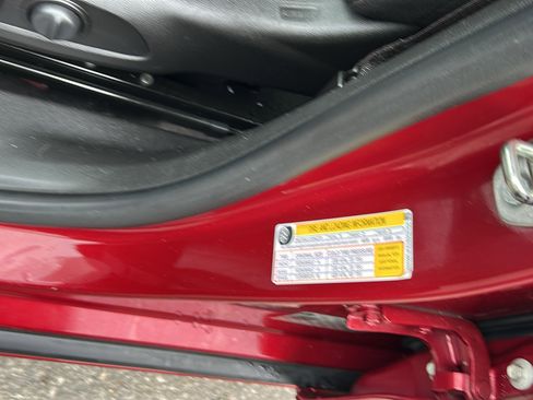 Used 2018 Chevrolet Malibu LT image 20