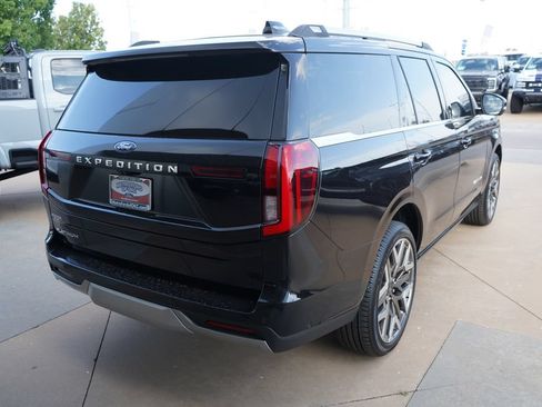 New 2025 Ford Expedition Platinum w/ Platinum Ultimate Package AWD/4WD image 8