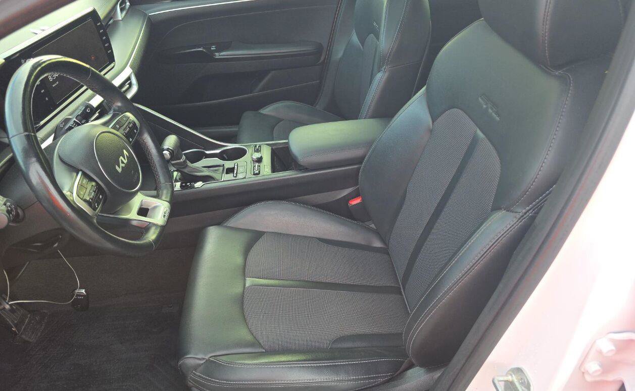 Used 2024 Kia K5 GT-Line AWD/4WD image 8