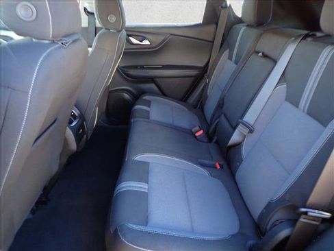 Used 2023 Chevrolet Blazer LT image 9