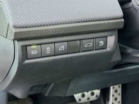Certified 2025 Toyota Camry SE AWD/4WD image 10