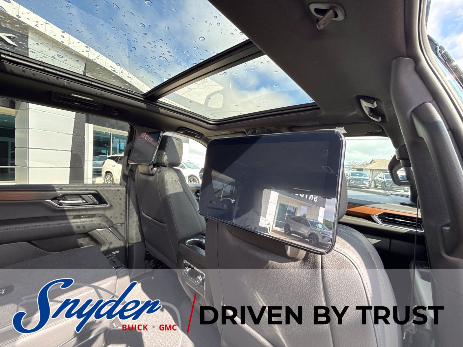 New 2026 GMC Yukon Denali w/ Advanced Technology Package AWD/4WD image 20
