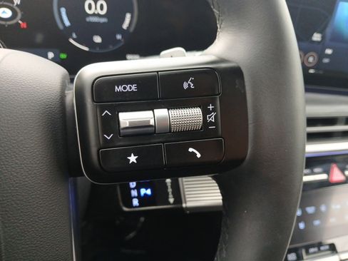 Used 2025 Hyundai Santa Fe Limited image 20